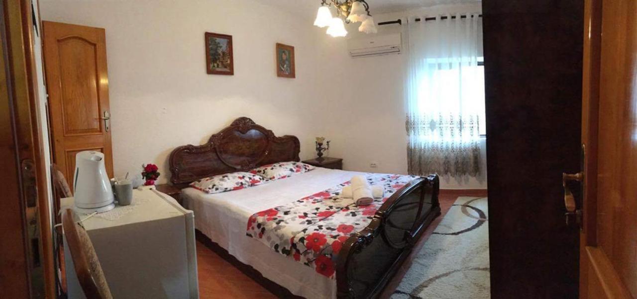 Guest House Naser Ulcinj Exterior foto