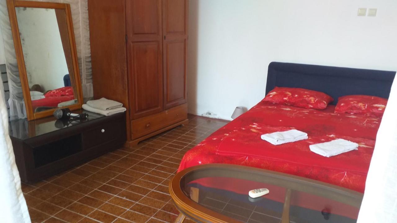 Guest House Naser Ulcinj Exterior foto
